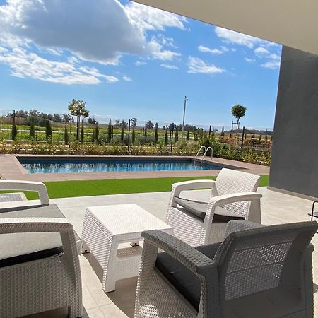 Sunset Gardens - Holiday Apartments - By Tlv Living Limassol Ngoại thất bức ảnh