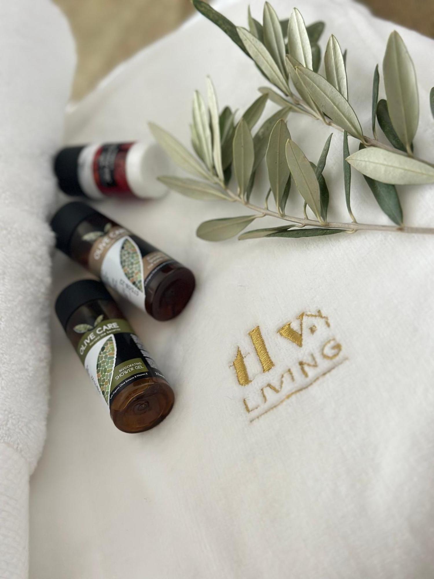 Sunset Gardens - Holiday Apartments - By Tlv Living Limassol Ngoại thất bức ảnh